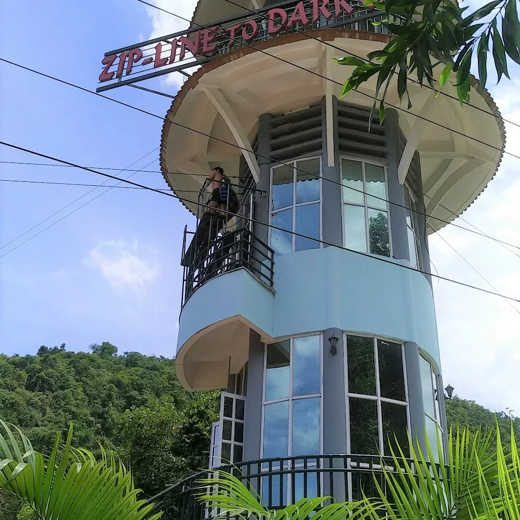 Đu dây Zipline